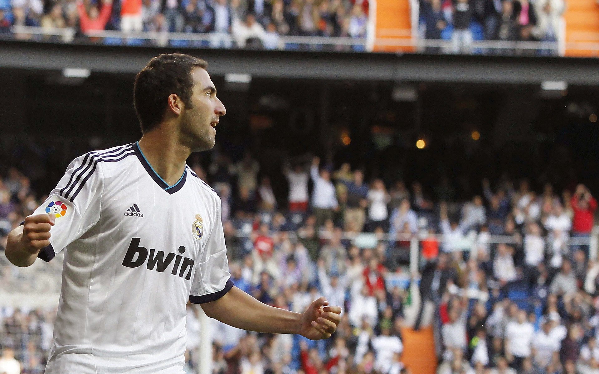 乌拉圭压哨击败卡塔尔，巴尔韦德成为关键先生